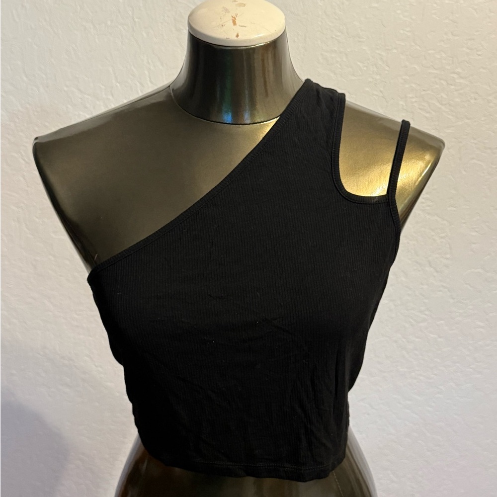 Blush Mark Black Ribbed Top